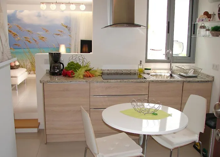 Apartament Crystal Madeira *